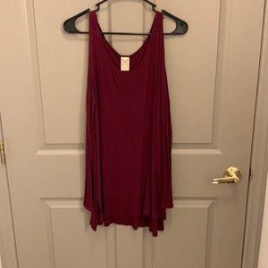 Open shoulder, long sleeve burgundy top